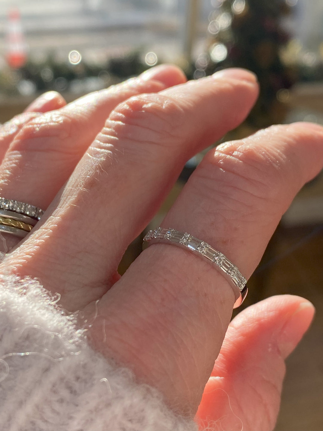 14KW Baguette &amp; Round Diamond Ring