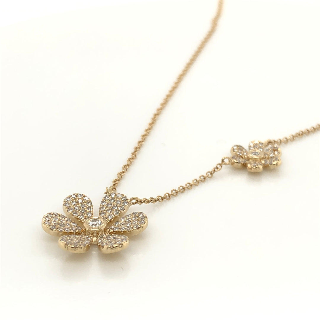 14K White Gold Diamond Flower Pendant Necklace
